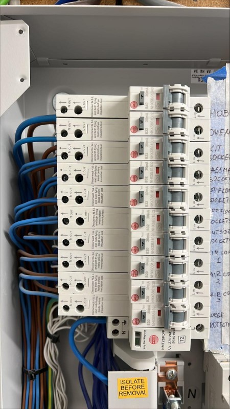 Fuse box installation 