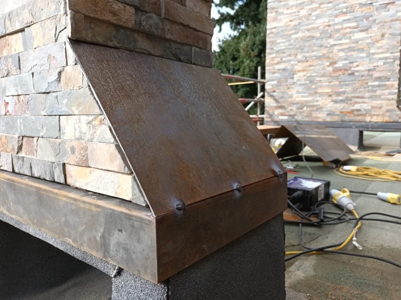 Roof repair and guttering 