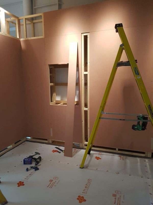 Fitted furniture 