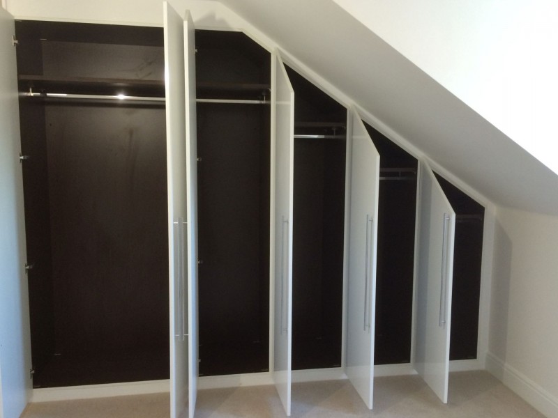 Built-in wardrobes fitting 